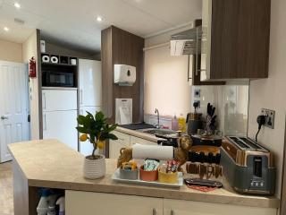 VaLa VistA - Holiday Home On The Beach - Jaywick Sands - 2