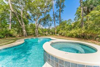 26 Port Tack Fishing Dock Pool Spa Sleeps 10 - Hilton Head Island - 0