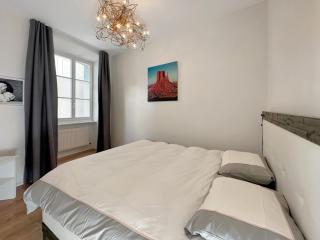 The Place to Be in Sion - 4