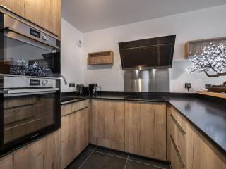 Appartement T4 à Courchevel, proche des pistes, avec terrasse, parking, et services inclus - FR-1-563-13 - Courchevel - 6