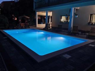 Ap Villa Isabella with private pool - Kaštela - 3