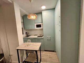 TAR11D - Estudio con Vistas al mar, Wifi, Smart TV, Fire Stick Amazon, en el Centro, a 600 metros Playa - Torremolinos - 8