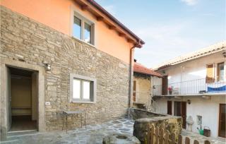 2 Bedroom Nice Home In Albagnano Di Bee - Bee - 9