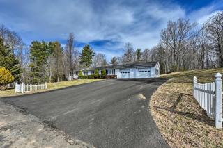 Serene Blue Ridge Getaway in Galax with Yard! - 8