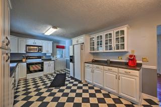 Serene Blue Ridge Getaway in Galax with Yard! - Galax - 3
