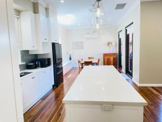 Classic Meets Modern in Central Wagga - Wagga Wagga - 8