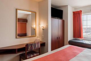 Motel 6-Olathe, KS - Olathe - 1