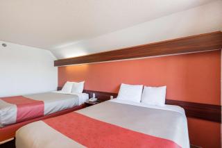 Motel 6-Olathe, KS - Olathe - 6