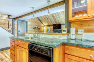 Cozy Cabin - 1