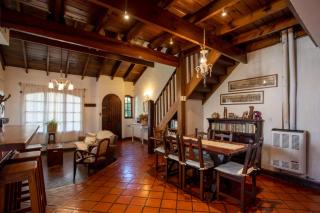 Chalet en Barrio Parque - 1