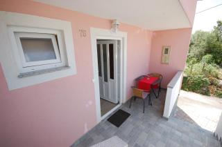 Apartments with a parking space , Krk - 20629 - 2