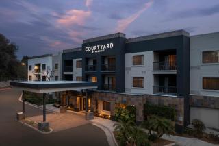 Courtyard by Marriott San Diego Carlsbad - Carlsbad - 4