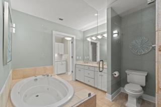 South Harbour Penthouse 2 - 8