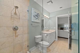 South Harbour Penthouse 2 - 7