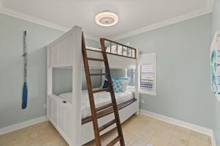 South Harbour Penthouse 2 - 1