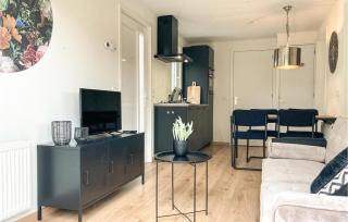 2 Bedroom Lovely Home In Heinkenszand - 5