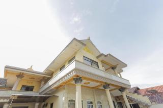 RedDoorz Plus @ Villa Bontes Batu - 4