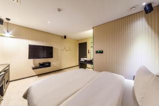 Jbis Hotel - Uijeongbu - 1