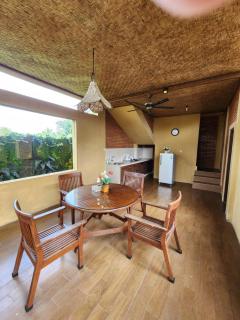 Villa Cempaka Kedisan - 1