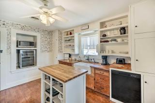 Charming Home Near Downtown Fredericksburg! - 9