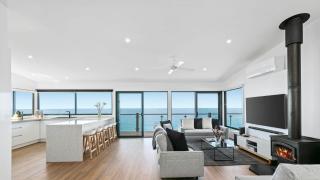 The Blue House - Wye River - 9