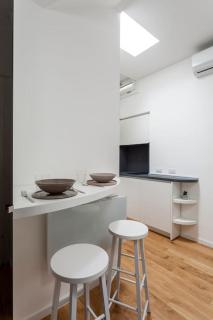 city centre Navigli- studio - Milan - 3