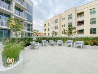 Stylish Studio Apartment in JVC with Contemporary - 3