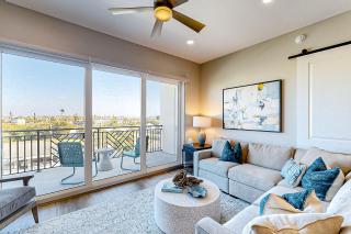 Penthouse Sweet - St. Pete Beach - 1