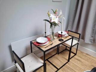 Serene getaway Apartments - Maidstone - 1