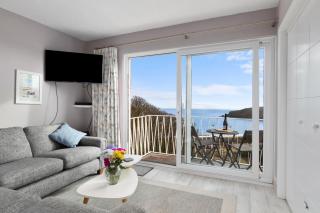 Freshwater Bay - Sea View Apartment - Hodgeston - 0