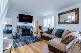 "Woodlands" by Greenstay Serviced Accommodation - Luxury 3 Bed Cottage In North Wales With Stunning Countryside Views & Parking - Close To Glan Clwyd Hospital - The Perfect Choice for Contractors, Business Travellers, Families and Groups - Bodelwyddan - 8