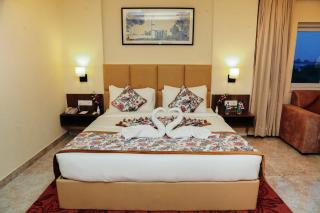 Regenta Inn Greater Noida, 15 Mins to India Expo Mart - 3