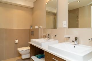 Panoramic Ocean View Beachfront Top floor 2 bed, Big Bay- 212 Eden on the Bay - Bloubergstrand - 1