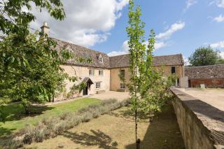 Almsbury Farmhouse - Winchcombe - 0