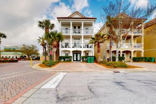 Cassie's Beach Cottage - Destin - 0