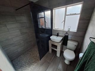 Finch & Fern Guesthouse - Bloemfontein - 1