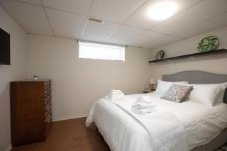 Elegant 6 Bedroom House Near U of Manitoba - Winnipeg - 7