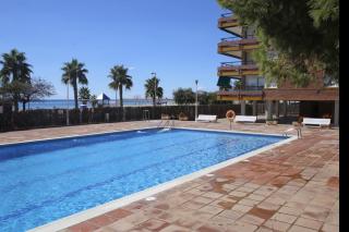 AT041 Els Pins, primera línea de la playa, con piscina - Torredembarra - 0