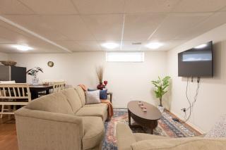 Elegant 6 Bedroom House Near U of Manitoba - Winnipeg - 4