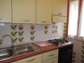 Villa with garden and barbecue 250m from the sea - 8