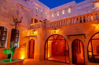 Reji Boutique Hotel - 1