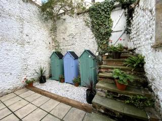 Seaside Flat With Sunny Garden. - Brighton & Hove - 1
