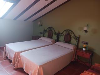 Hotel Restaurante Doña Elvira - Nava del Rey - 6