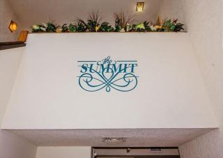 The Summit #3C: Spacious Oceanfront condo, Heated Pool, WIFI - 1