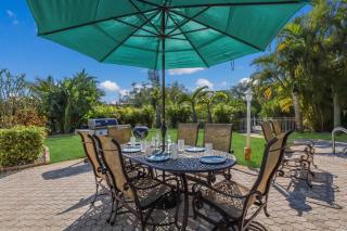 Hawaiian Punch - 125 Crescent Dr - 2