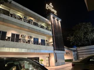 Hotel Merakee - Near Dahisar Mira Road Mumbai - 1