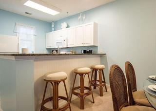 Ocean Keyes#1702: A 1st Floor Beach Treasure *Grills* WiFi* - 1