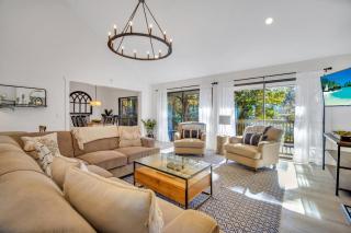 NEW LISTING 49 Governors Rd Renovated Luxurious Sea Pines Sleeps 8 - Hilton Head Island - 3