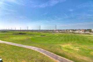 The Fairway Farmhouse - 9