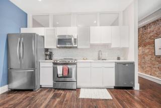 Stunning Old City 2 Bedroom - Elevator, Bay Windows - Philadelphia - 7